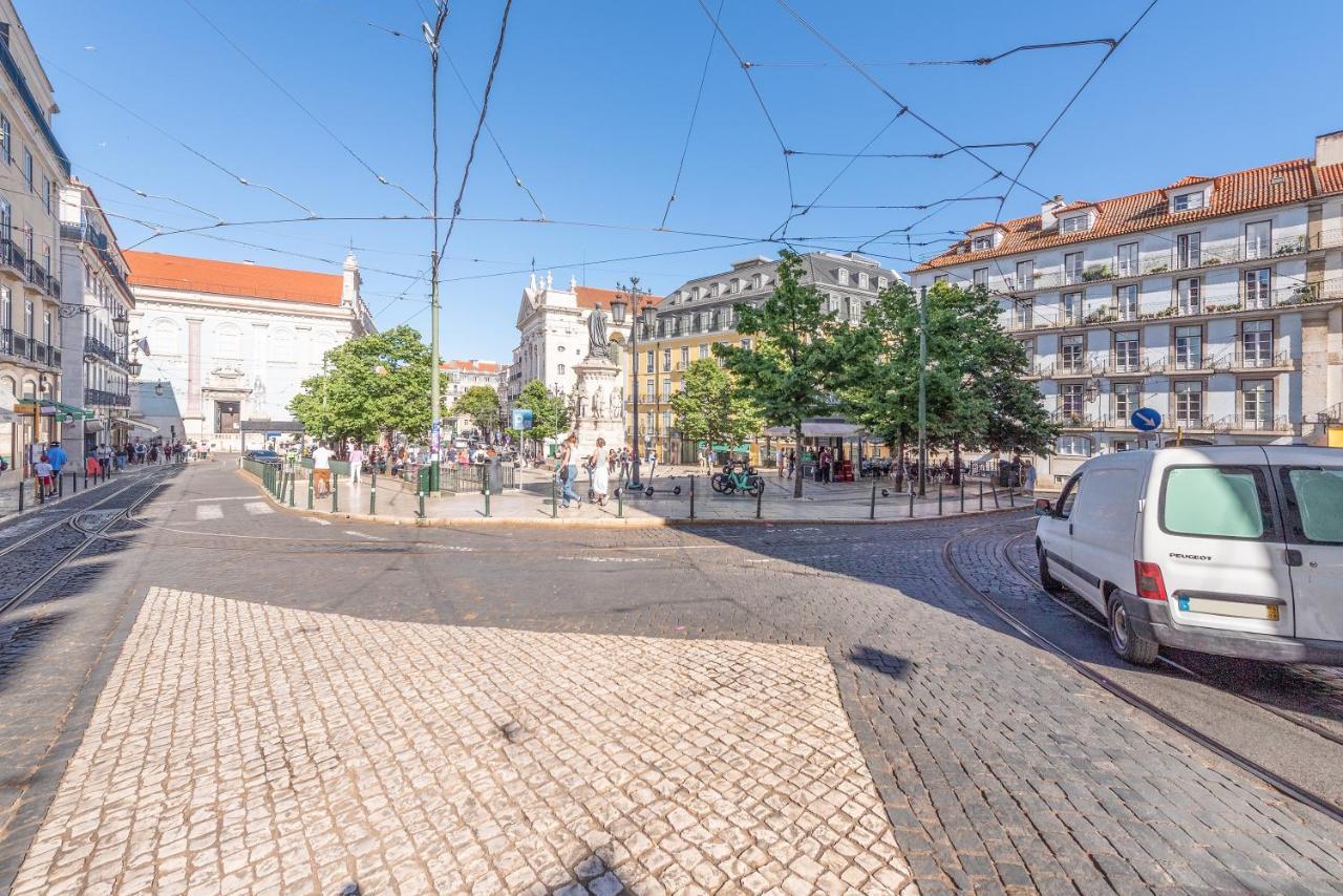 Happy At Chiado Hotel Lisbon Exterior photo